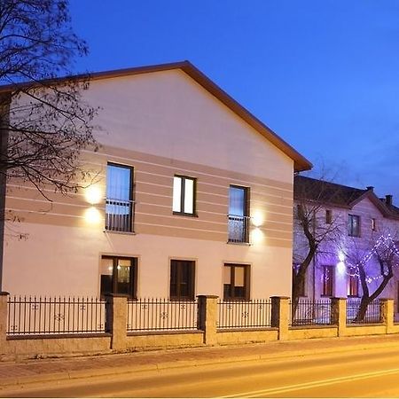 Hotel Stara Fabryka Malogoszcz Екстериор снимка